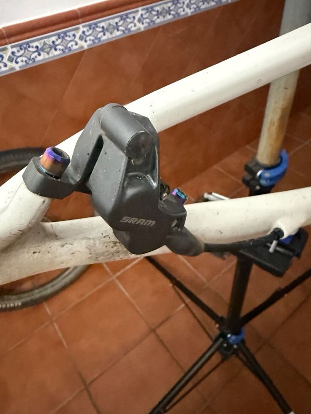 Freno Sram Level Stealth Bronce 4 Pistones