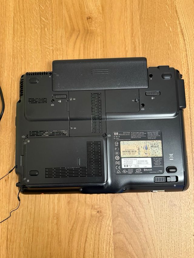 HP tx2000 Notebook 4GB RAM 128GB SSD