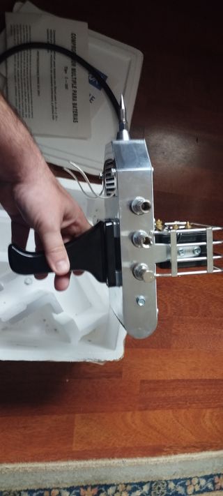 Comprobador Universal de Baterías Mod. I-200