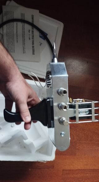 Comprobador Universal de Baterías Mod. I-200