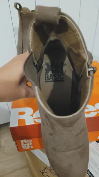 Botines Xti Talla 39 Color Bison
Están nuevas