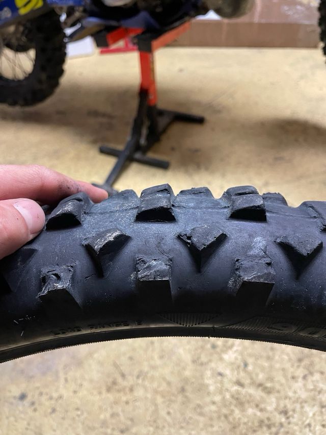 Cubierta MAXXIS 90/90-21 Enduro