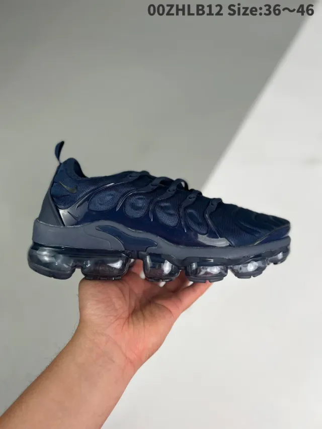 VaporMax Plus