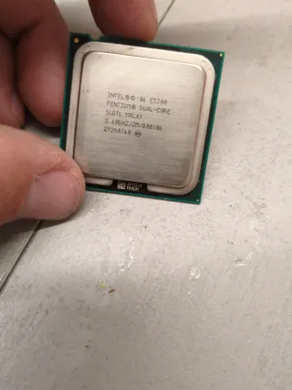 Intel Pentium E5300 Dual-Core 2.60GHz