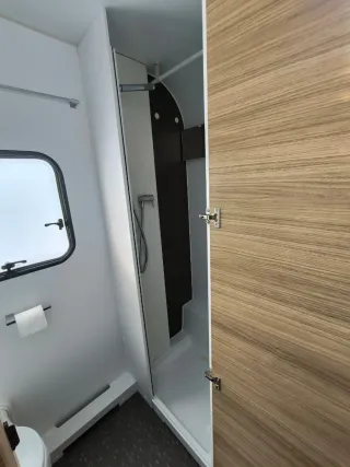 Caravana Adrià Altea 552pk