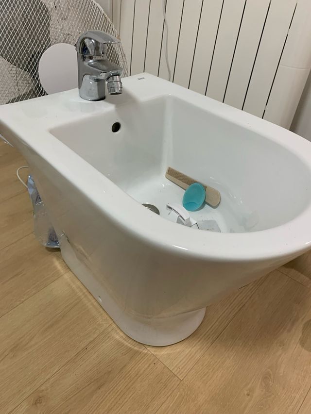 Bidé Roca Blanco Nuevo Sin Usar