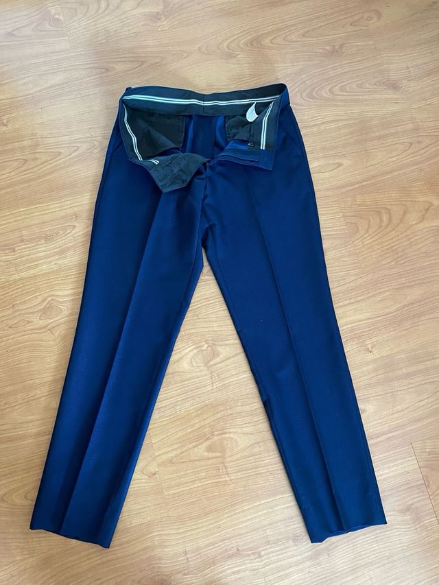 Traje de hombre azul 