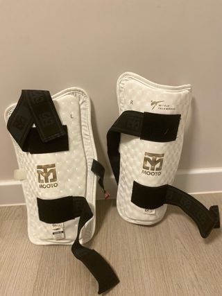 Protecciones pierna Taekwondo MOOTO Talla L