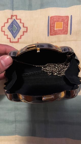 Bolso de fiesta dorado y plateado