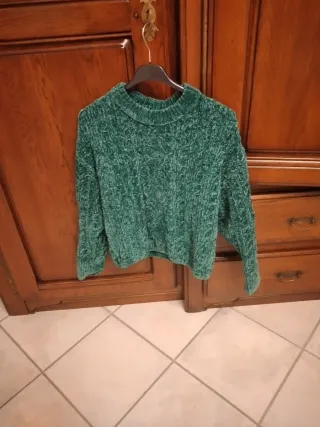 Maglioncino collo alto verde
