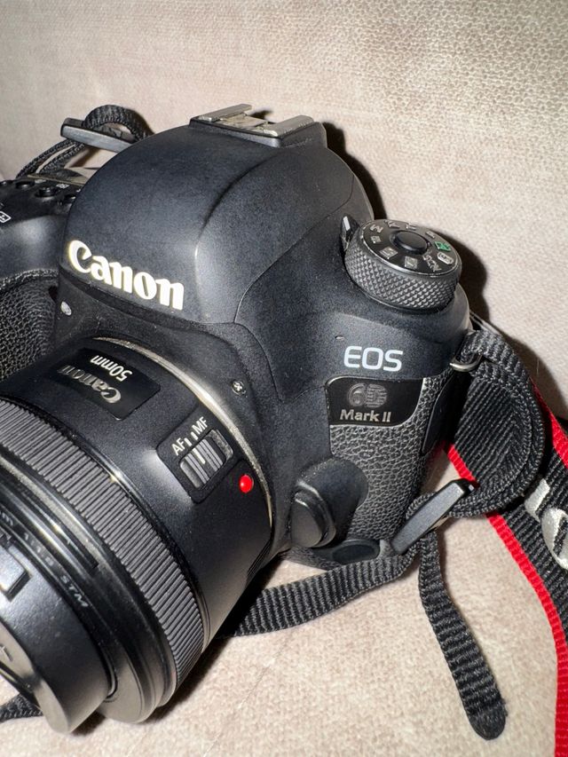 Câmera Canon EOS 6D Mark II + Lentes