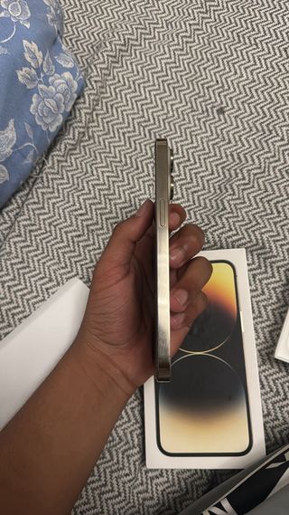 iPhone 14 Pro Max Dorado