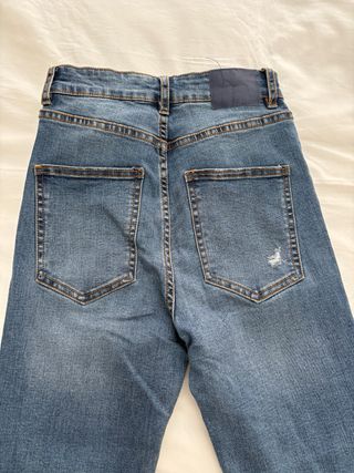 Pantalón vaquero pitillo Pull&Bear
