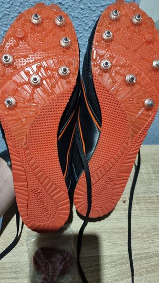 Zapatillas atletismo clavos