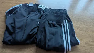 Sudadera Hoodrich Gris XS y  chándal adidas negro 
