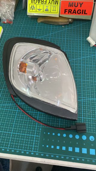 Intermitente derecho Nissan Terrano 2