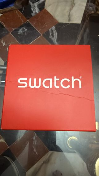 Swatch Caja Roja Nuevo con garantía