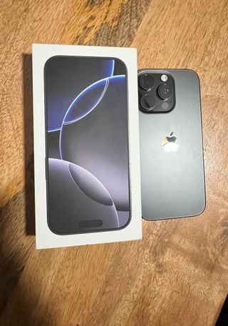 iPhone 15 Pro MAX Gris 256B Batería 100%