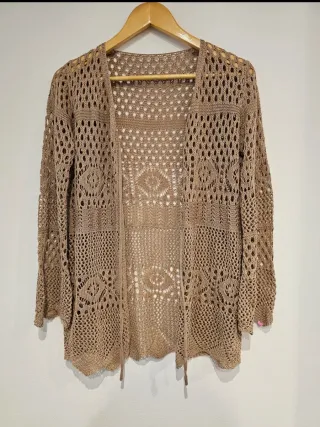 Cárdigan calado beige talla única