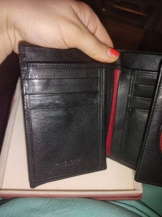 Cartera Balenciaga Negra y Roja