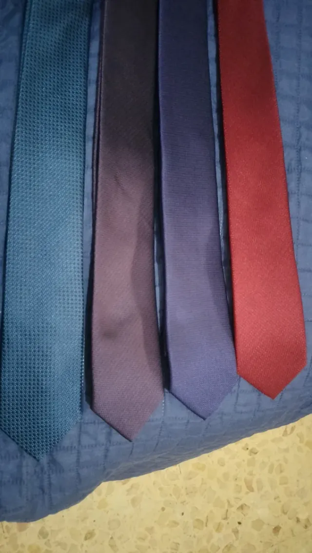 Conjunto 4 corbatas 6 cm