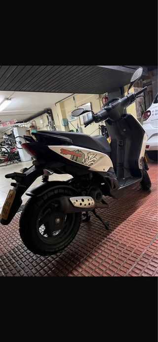 Piaggio Typhoon 50cc Scooter