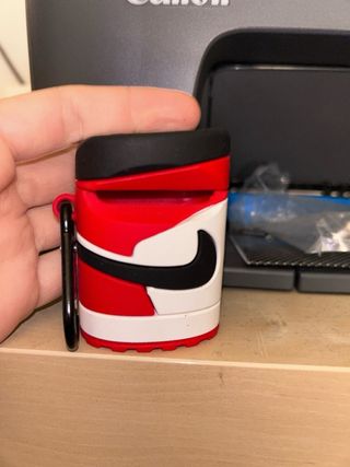Cover Jordan Scarpa Rossa