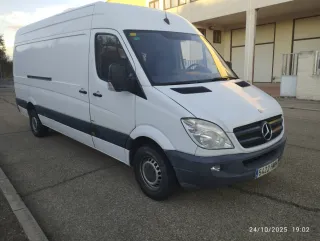 Mercedes-Benz Sprinter 2012