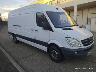 Mercedes-Benz Sprinter 2012