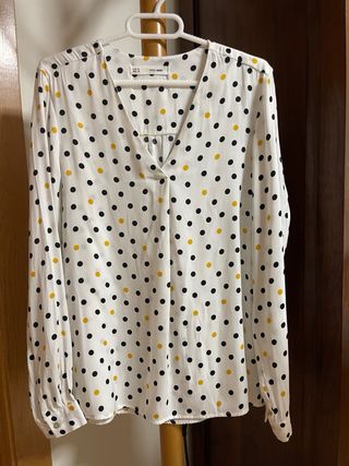 Blusa lunares negros y camel