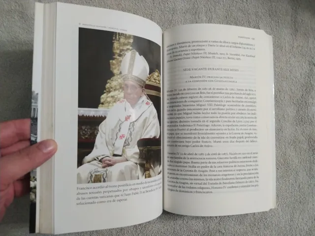 Pontífices: De las persecuciones al papa Francisco