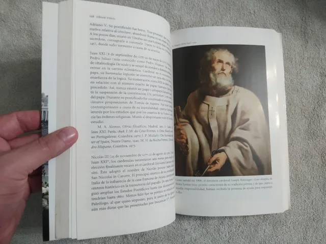 Pontífices: De las persecuciones al papa Francisco