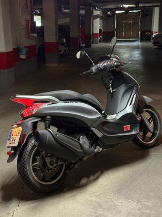 Piaggio Beverly 350 2021