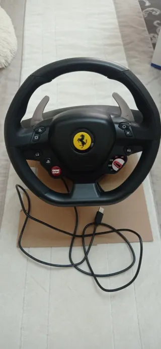 Volante Thrustmaster T80 Ferrari 488 GTB