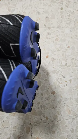 Zapatillas Nike Futbol Negras y Azules
