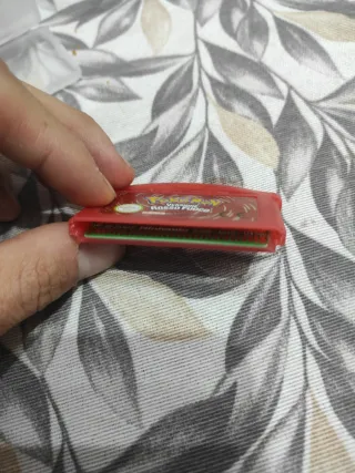 Pokémon Rosso Fuoco GBA + custodia protettiva 