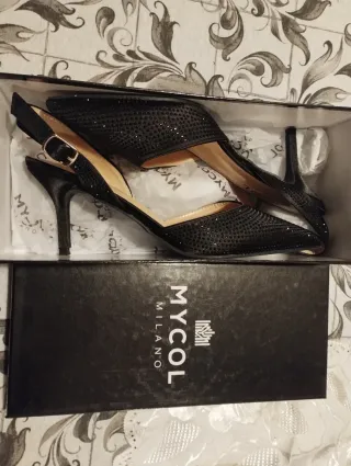 Scarpe eleganti MYCOL MILANO nere donna