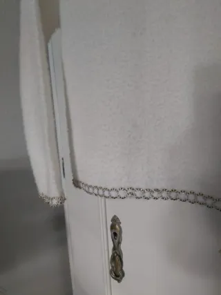 Chaqueta Blanca Perlas y Cadena