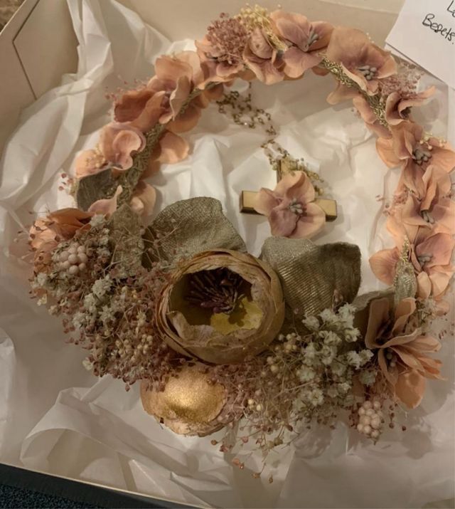 Corona ceremonia niña