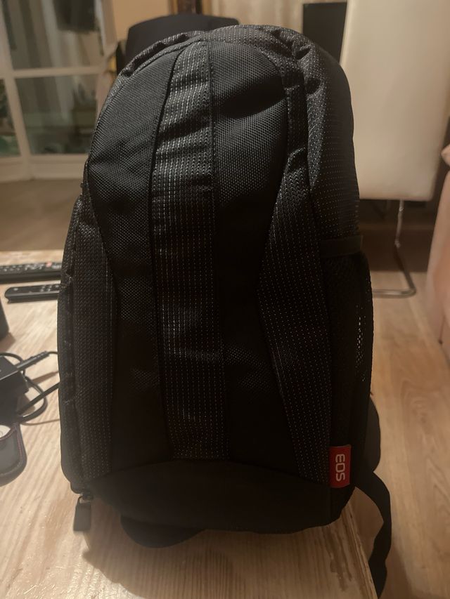 Canon EOS 650D + EF-S 18-55mm IS