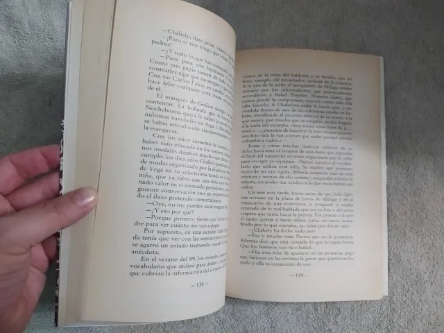 Isabel Presley - Reina de Corazones (Spanish Ed...