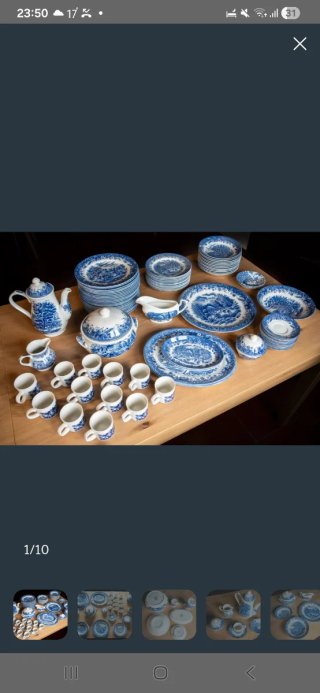 Vajilla de porcelana azul y blanco.