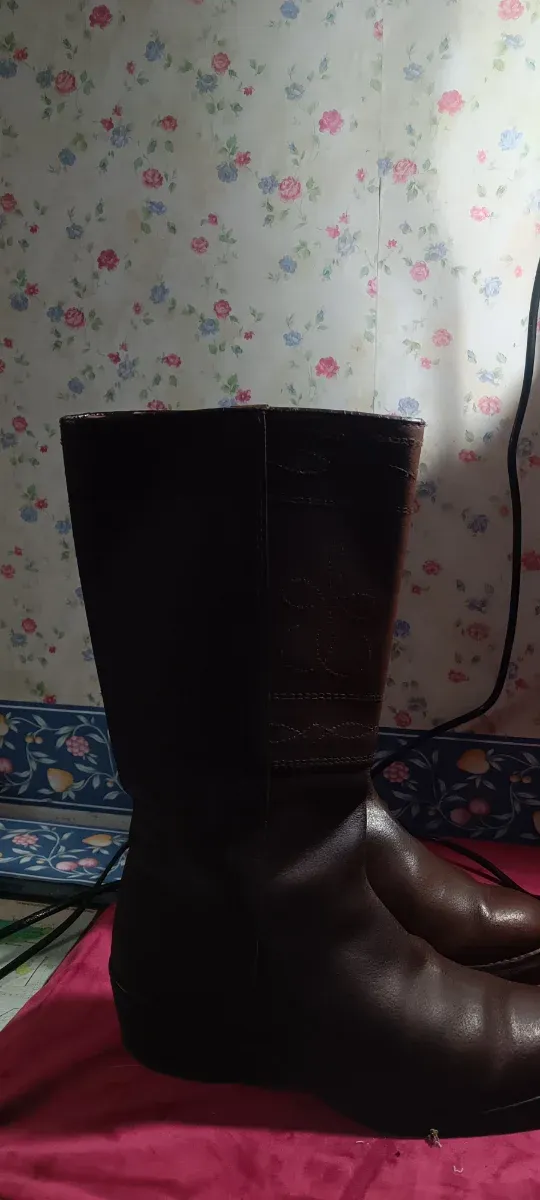 Botas de cuero marrones