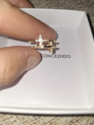 Anillo oro diseño de cruz