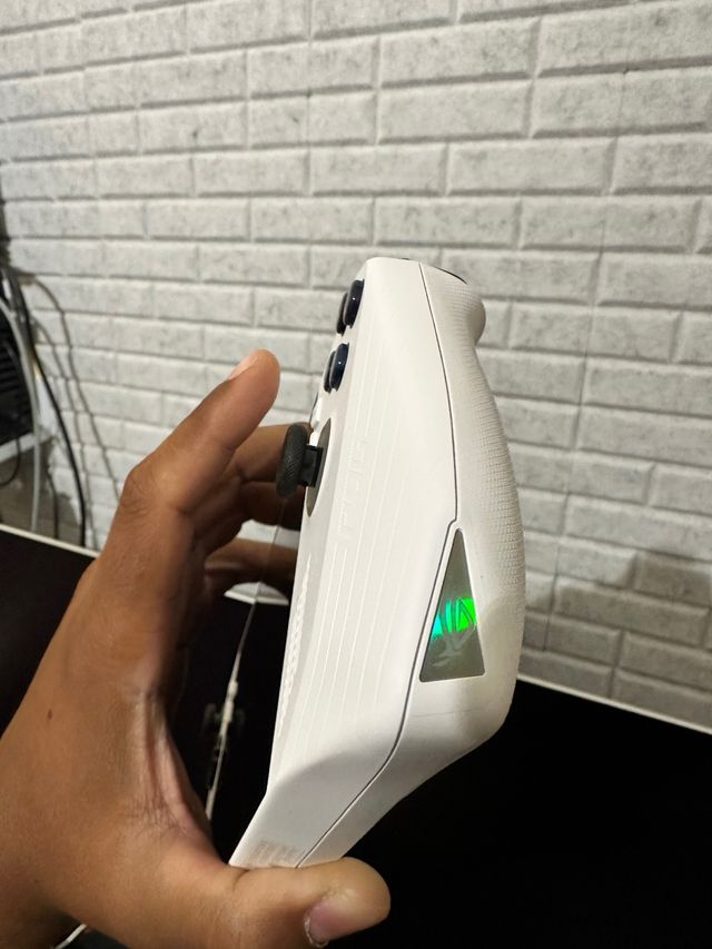 Asus ROG Ally Z1 Extreme