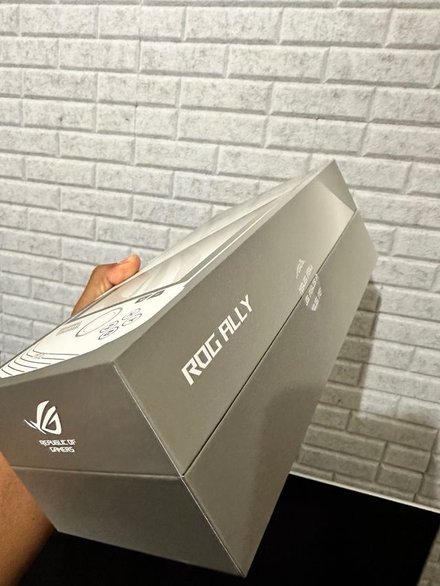 Asus ROG Ally Z1 Extreme