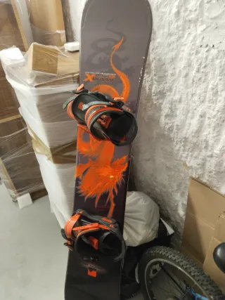 Tabla de Snowboard Nidecker, botas Burton 42 