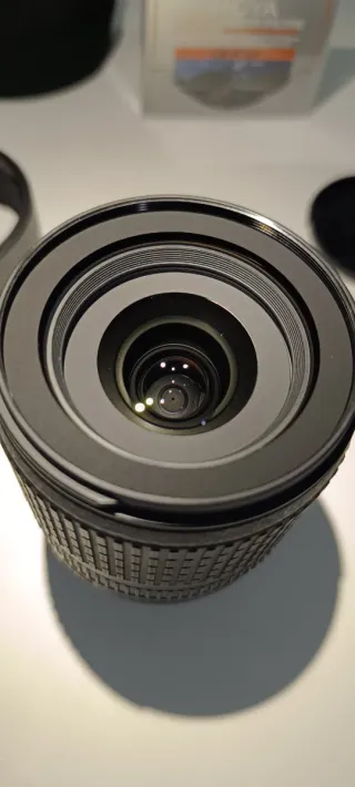 Obiettivo Nikon 18-105mm f/3.5-5.6G ED VR + filtro