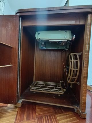 Máquina de coser Alfa