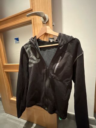 Jersey Ternua Talla S mujer Negro